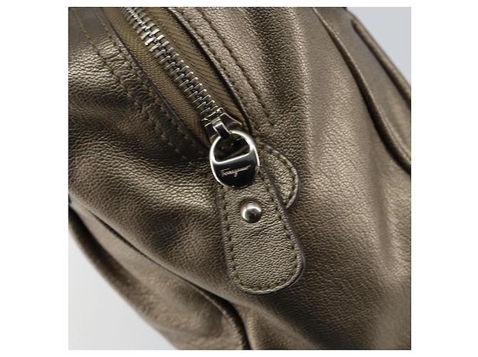 Borsa Tote Gancini in pelle Salvatore Ferragamo oro argento Auth BA6588 D'oro - vista 10