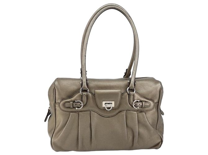 Borsa Tote Gancini in pelle Salvatore Ferragamo oro argento Auth BA6588 D'oro - vista 13