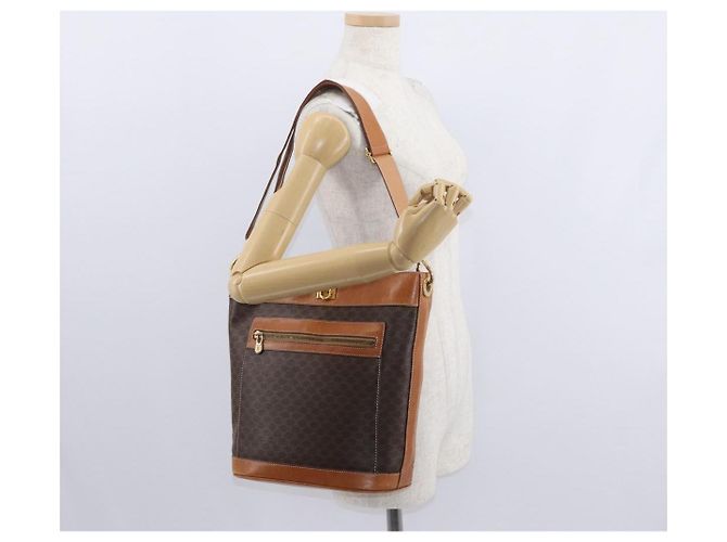 Céline Borsa a Spalla in Tela Macadam CELINE in Pelle PVC Marrone Oro Auth 154717 D'oro - vista 23