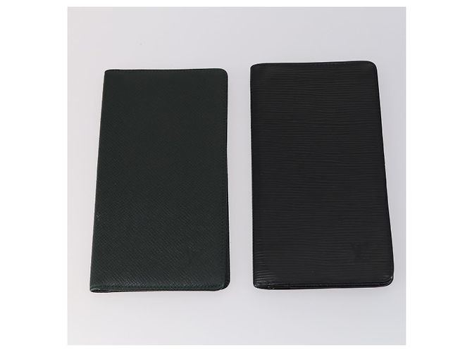 Cartera LOUIS VUITTON Epi Vernis Taiga 7 Set Roja Negra Marrón LV Auth 144728 Castaño Negro - vista 2