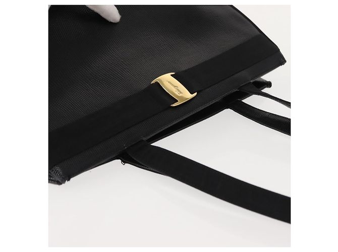 Salvatore Ferragamo Vala Präge-Tote aus Leder in Schwarz und Gold Auth BA7328 Golden - Ansicht 6