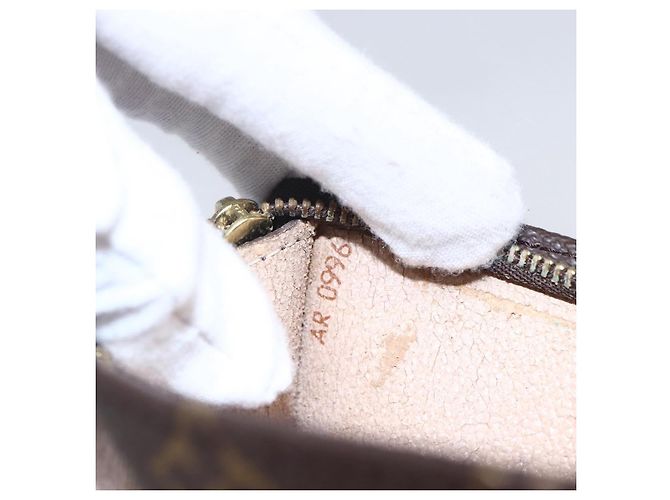 Bucket LOUIS VUITTON Monogramma Secchiello PM Pochette Accessorio LV Auth am9557 - vista 12