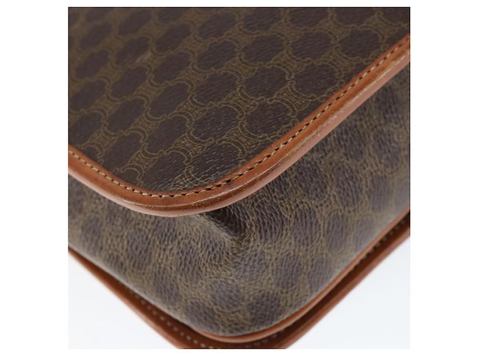 Céline Borsa a Spalla in Tela Macadam CELINE in Pelle PVC Marrone Oro Auth 149062 D'oro - vista 16