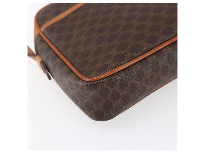 Céline Borsa a Spalla in Tela Macadam CELINE in Pelle PVC Marrone Oro Auth 151051 D'oro - vista 17