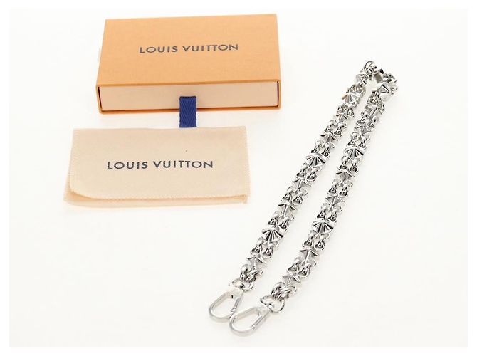 LOUIS VUITTON Kettenriemen Metall Silber LV Auth 141726M - Ansicht 10