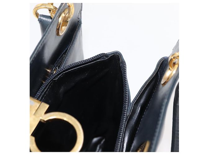 Borsa a Spalla Gancini in Pelle Salvatore Ferragamo Blu Navy Oro Auth 148175 D'oro - vista 17