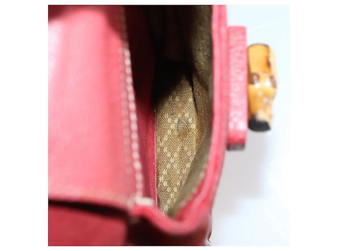 Mochila de Camurça Gucci Bamboo Vermelha Dourada 003 2058 0016 Auth th6525 Vermelho Dourado - vista 26