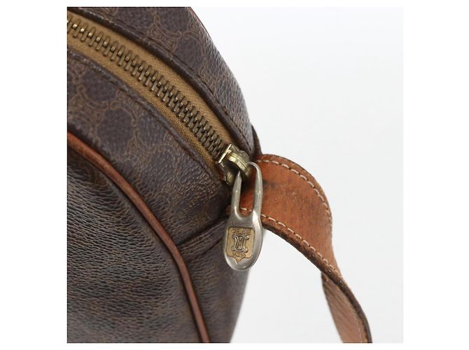Céline Borsa a Spalla in Tela Macadam CELINE in Pelle PVC Marrone Oro Auth 159160 D'oro - vista 14