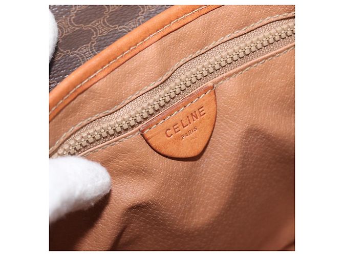 Céline Borsa a Spalla in Tela Macadam CELINE in Pelle PVC Marrone Oro Auth ep12228 D'oro - vista 16