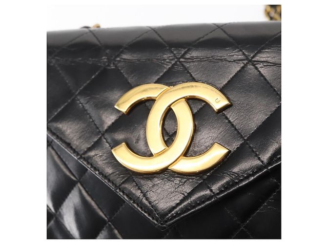 CHANEL Borsa a Spalla Matelassé in Pelle Nera con Catena Dorata CC Auth 156461 Nero D'oro - vista 15