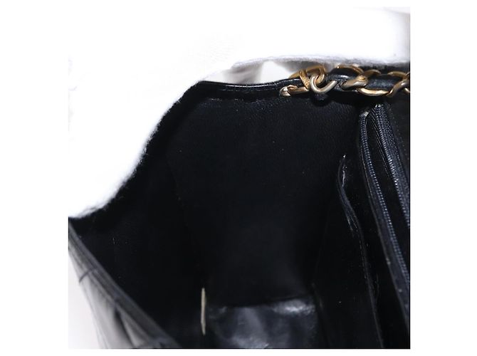 CHANEL Borsa a Spalla Matelassé in Pelle Nera con Catena Dorata CC Auth 156461 Nero D'oro - vista 21
