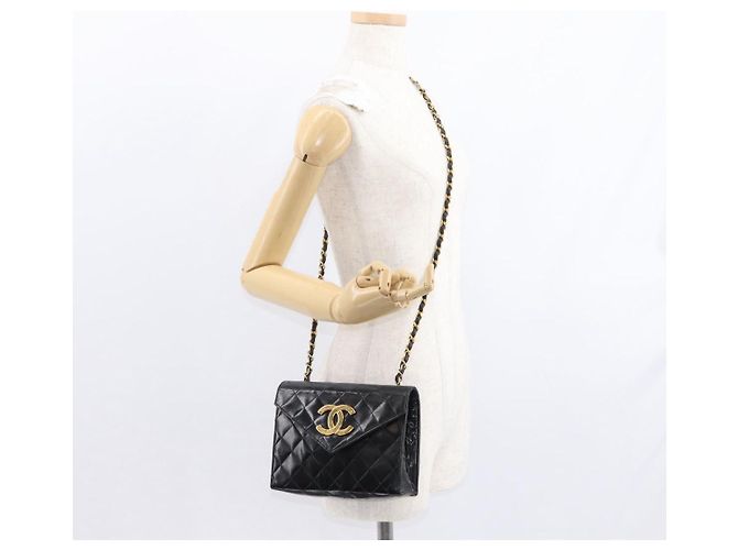 CHANEL Borsa a Spalla Matelassé in Pelle Nera con Catena Dorata CC Auth 156461 Nero D'oro - vista 26