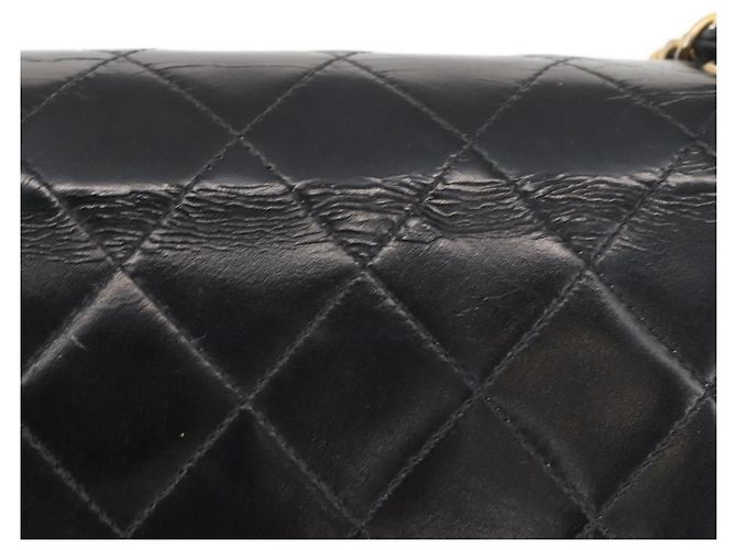 CHANEL Borsa a Spalla Matelassé in Pelle Nera con Catena Dorata CC Auth 156461 Nero D'oro - vista 4