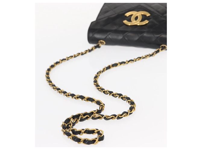 CHANEL Borsa a Spalla Matelassé in Pelle Nera con Catena Dorata CC Auth 156461 Nero D'oro - vista 8