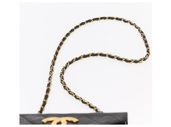 CHANEL Borsa a Spalla Matelassé in Pelle Nera con Catena Dorata CC Auth 156461 Nero D'oro - vista 9