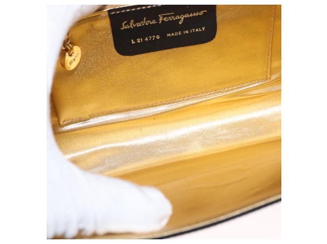 Borsa a Spalla Vala in Nylon Nero e Oro Salvatore Ferragamo Auth 156246 D'oro - vista 11