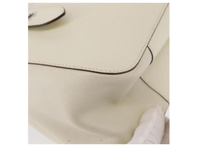 Bolsa de Ombro Gancini em Couro Branco e Prata da Salvatore Ferragamo Auth ka722 - vista 15