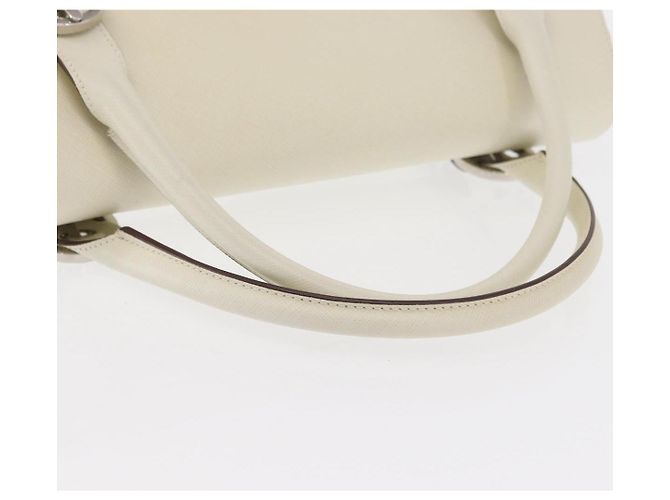 Bolsa de Ombro Gancini em Couro Branco e Prata da Salvatore Ferragamo Auth ka722 - vista 7