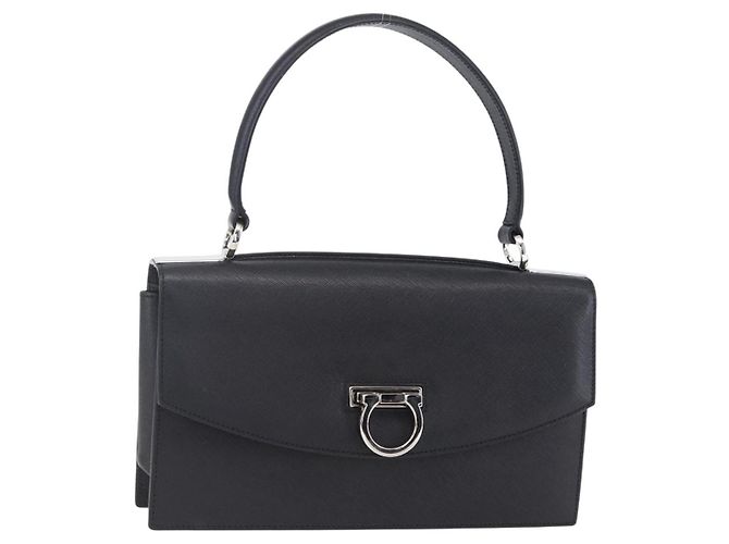 Borsa a Spalla Gancini in Pelle Nera e Argento Salvatore Ferragamo Auth 153903 Nero - vista 2