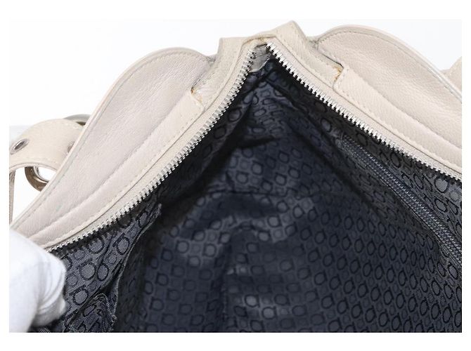 Borsa a Spalla Gancini in Pelle Argento Bianca Auth 149671 di Salvatore Ferragamo Bianco - vista 19