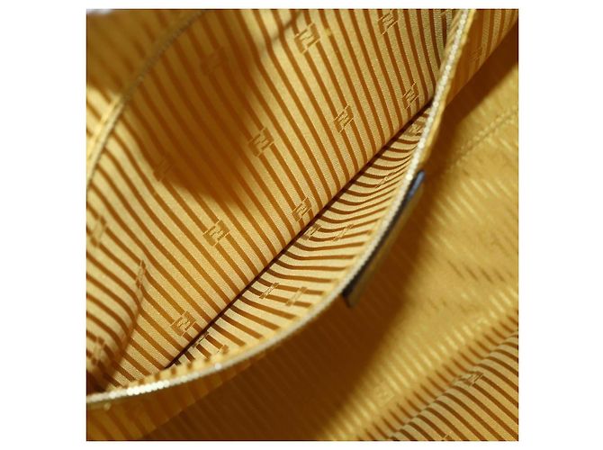 Borsa a mano FENDI in pelle giallo oro Auth 144480 D'oro - vista 24