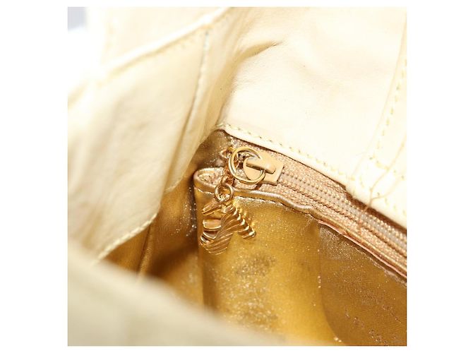 Borsa a mano Salvatore Ferragamo in suede giallo oro Auth BA8224 D'oro - vista 19