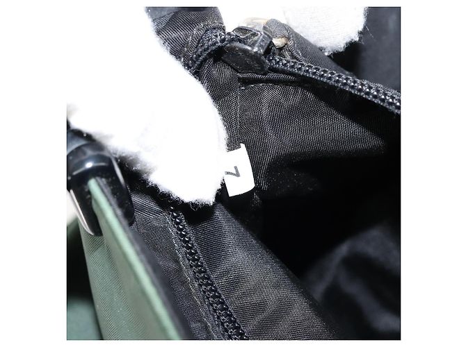PRADA Borsa a mano in nylon verde argento Auth 151462 - vista 12