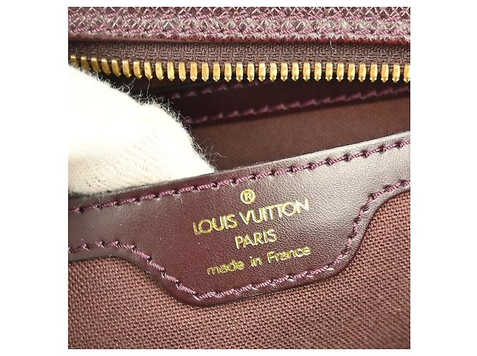 Borsa Reporter Louis Vuitton in pelle Taiga PM Porpora - vista 4