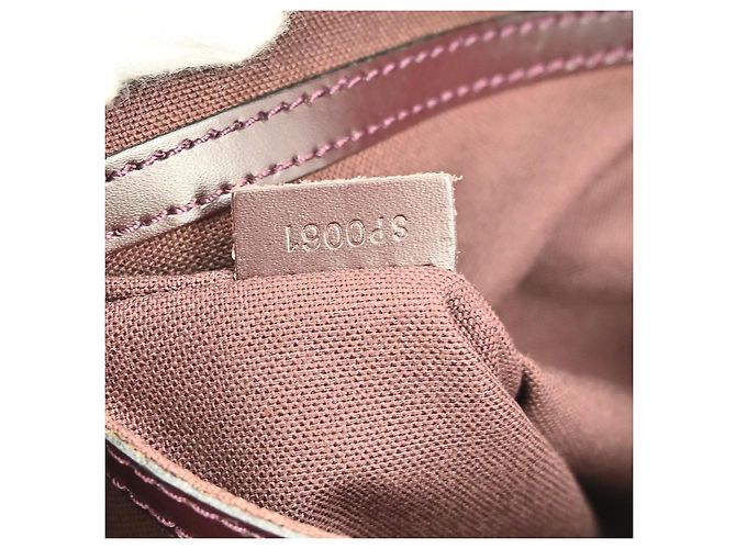 Borsa Reporter Louis Vuitton in pelle Taiga PM Porpora - vista 5