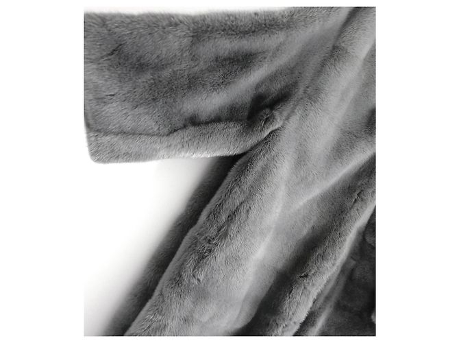 Abrigo de piel de visón gris Dior - vista 2
