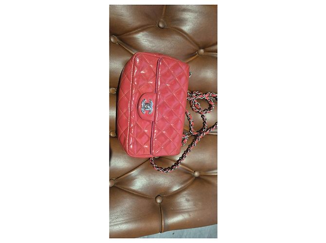 Borsa Chanel in pelle verniciata corallo - vista 5