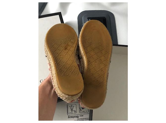 Gucci Espadrilles Blumenmuster Rot Beige - Ansicht 11