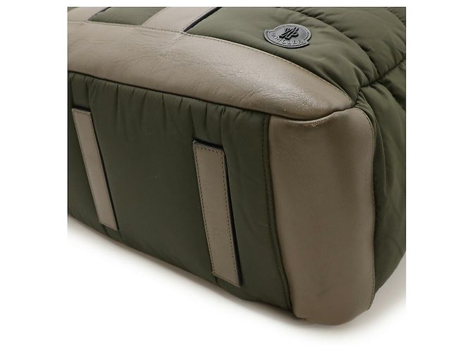 Moncler KEITU BORSA Bolsa de Viagem 2 em 1 em Nylon e Couro - vista 3