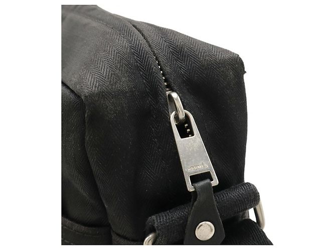 Hermès Borsa a tracolla in nylon e pelle Hermes Acapulco Basas MM Nero - vista 5