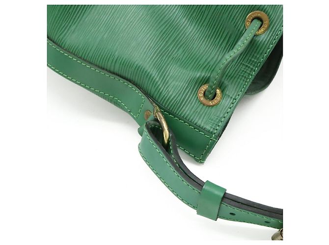 Noe Borsa a Spalla Petit Noé Epi Louis Vuitton Verde - vista 6