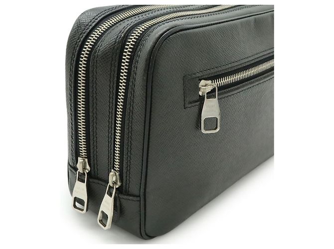 Clutch Neo Pavel Taiga Louis Vuitton Nero - vista 6