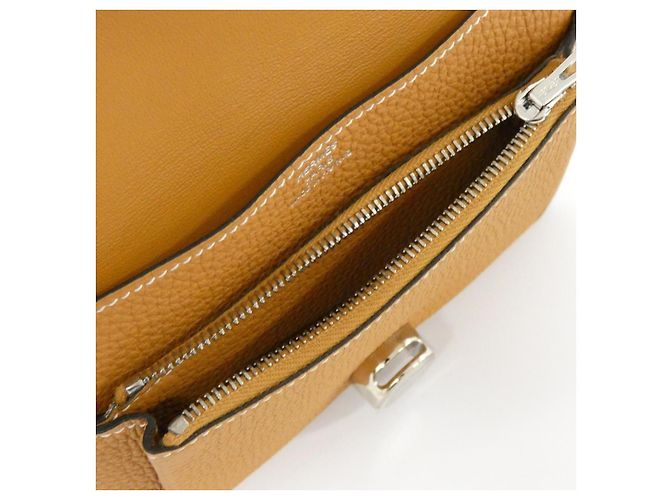 Portafoglio compatto Dogon Togo di Hermès Marrone - vista 9
