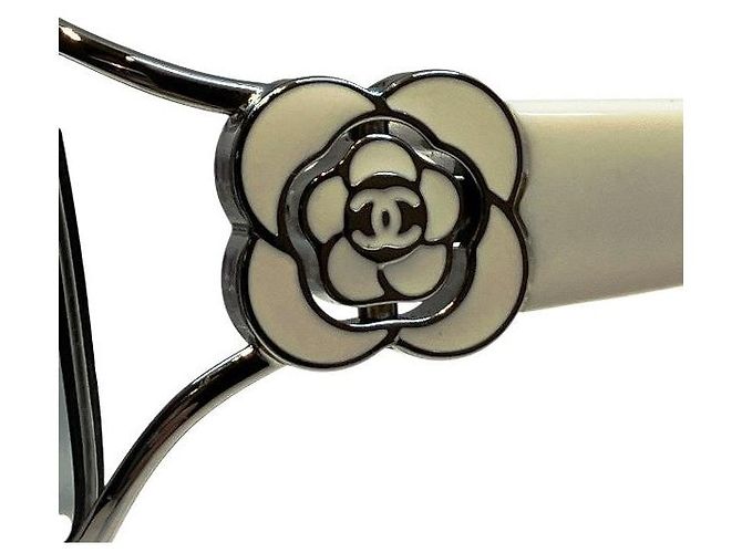 Occhiali da sole Chanel Camelia Bianco - vista 6