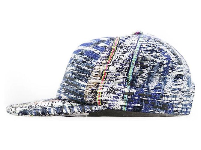 Cappellino Chanel in Tweed Blu - vista 5