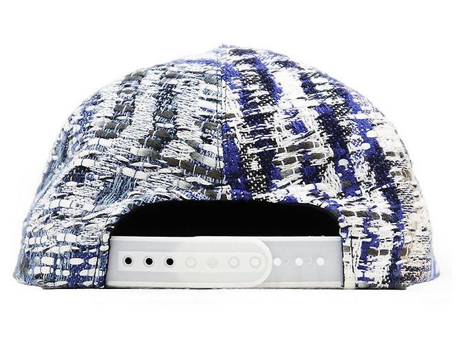 Cappellino Chanel in Tweed Blu - vista 6