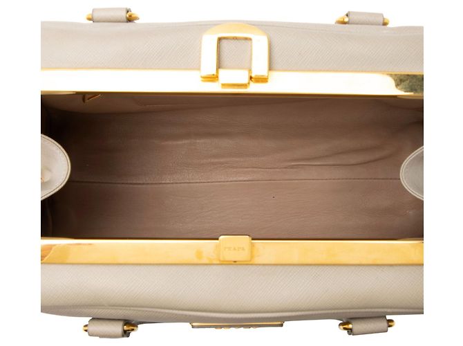 Bolso piramidal enmarcado Saffiano de Prada Gris - vista 6