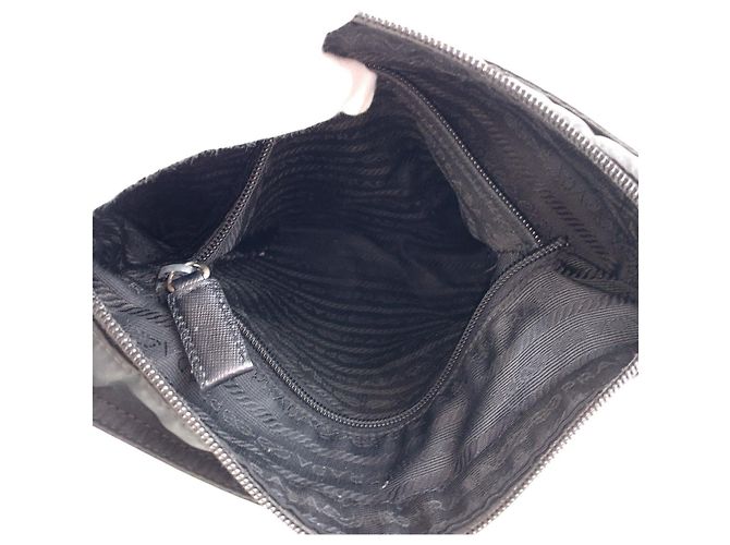 Bolsa mensageiro em nylon tessuto com logo triangular Prada Preto - vista 9