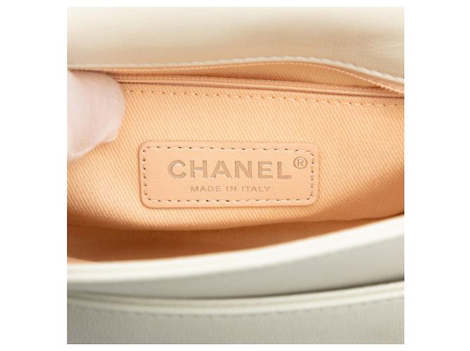 Borsa a tracolla Chanel Matelassé Coco Mark con catena Bianco - vista 5