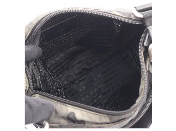 Prada grüne mehrfarbige Nylon-Schultertasche Mehrfarben - Ansicht 3