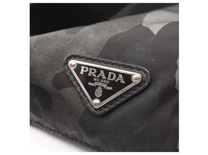 Prada grüne mehrfarbige Nylon-Schultertasche Mehrfarben - Ansicht 7