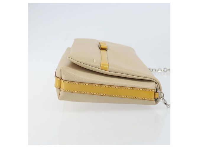 Borsa a Spalla Vala Chain in Pelle Beige Argento Auth BA8967 di Salvatore Ferragamo - vista 3
