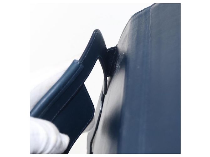 Custodia per iPad CHANEL in pelle caviar blu navy CC Auth BA8862 - vista 10