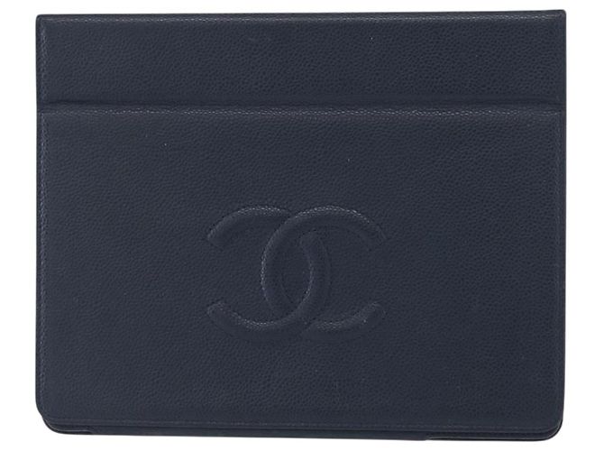 Custodia per iPad CHANEL in pelle caviar blu navy CC Auth BA8862 - vista 13