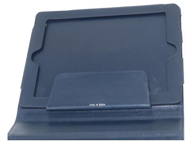 Custodia per iPad CHANEL in pelle caviar blu navy CC Auth BA8862 - vista 19