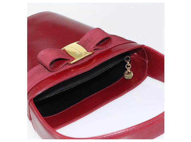 Borsa a mano Vala in pelle rossa e oro di Salvatore Ferragamo Auth gh1422 Rosso D'oro - vista 6